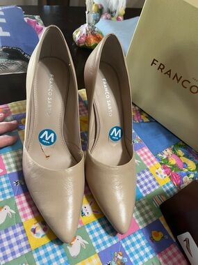 NEW Franco Sarto Women's Beige Pointed-Toe Pumps SIZE 9W